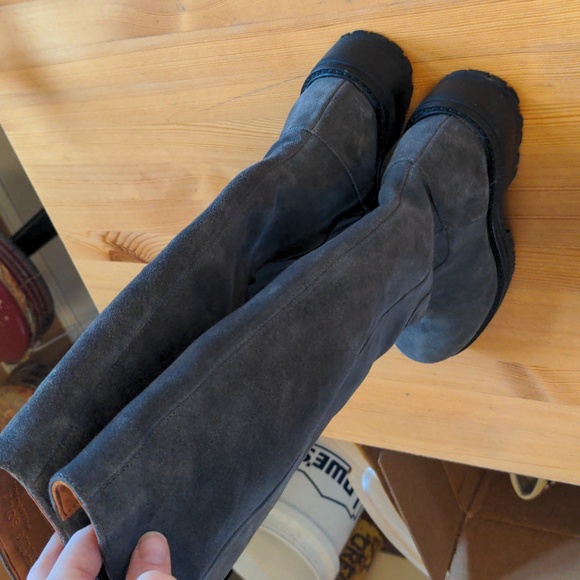 Knee-high Lug sole waterproof boots - Picture 3 of 15